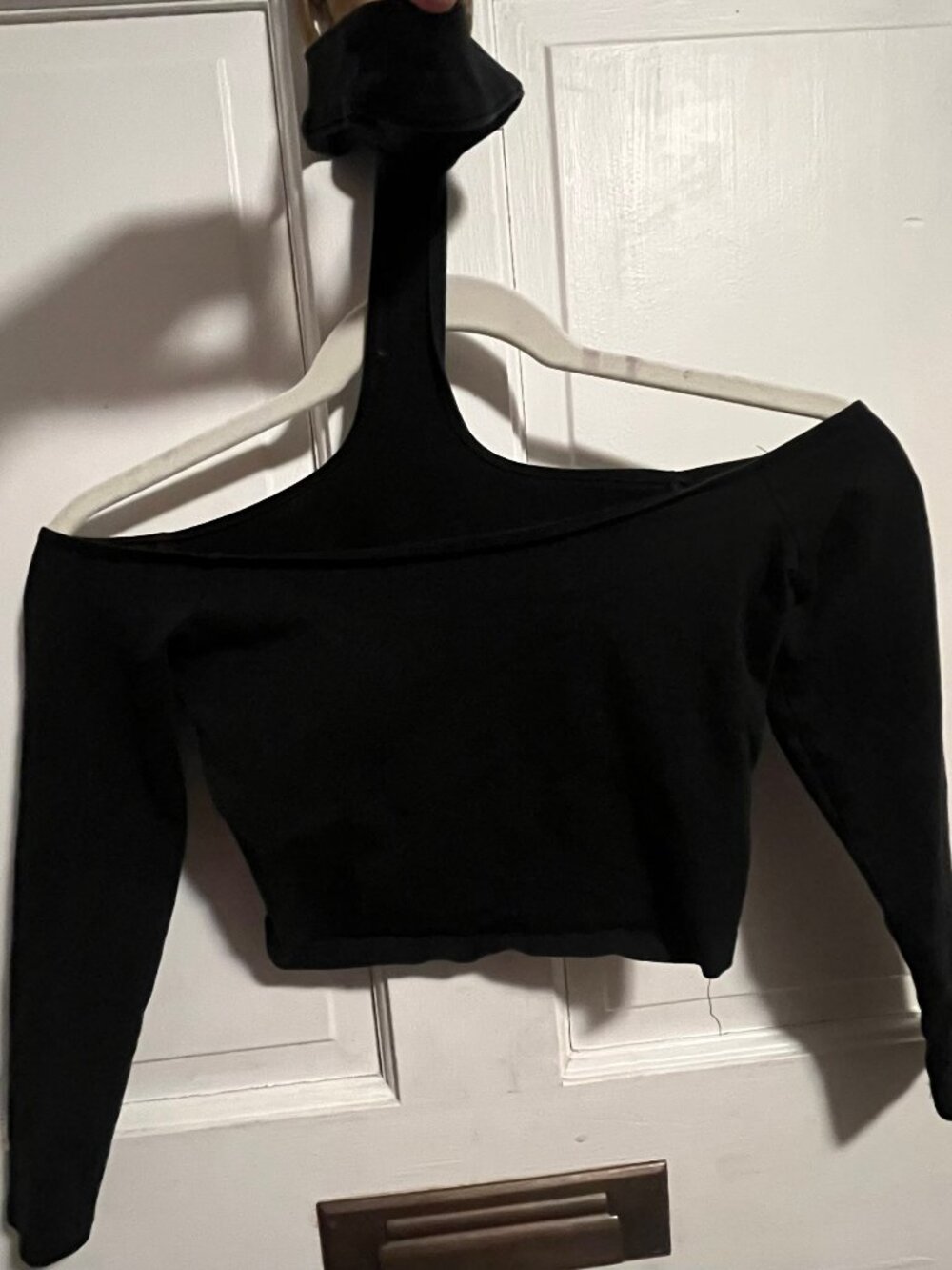 Amanzoo Apparel Black Choker Off Shoulder Long Sleeve Crop Top - Size XS/S